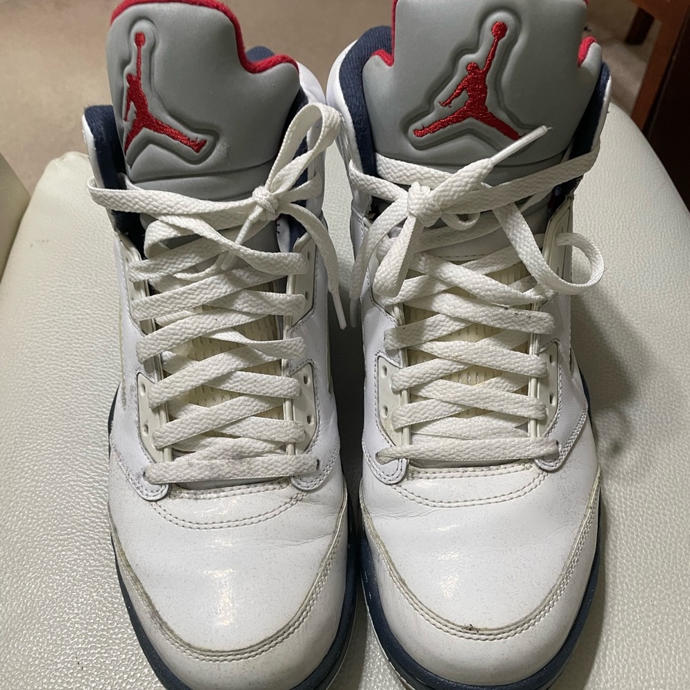MENS AIR JORDAN- WITH BOX great condition